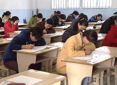 上海成人教育成考生参加成人高考心态最重要